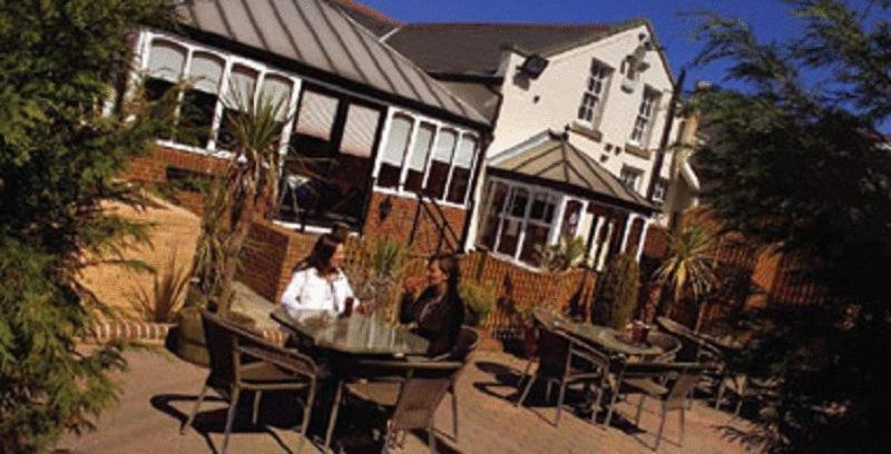 צ'סטר-לה-סטריט The Moorings Hotel מראה חיצוני תמונה